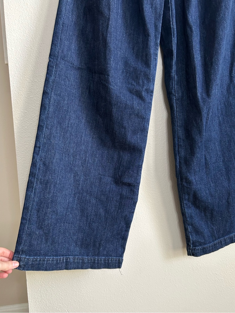 American Eagle Dark Wash Wide Leg Pleated Trouser Blue Denim Jeans Size 000 - Picture 4 of 9